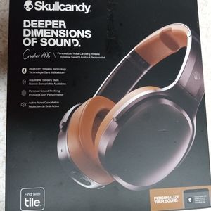 SkullCandy Crusher ANC Wireless headphones (noise cancelling)